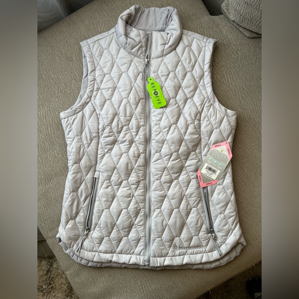 NWT Free Country Women's Light Gray Quilted Vest